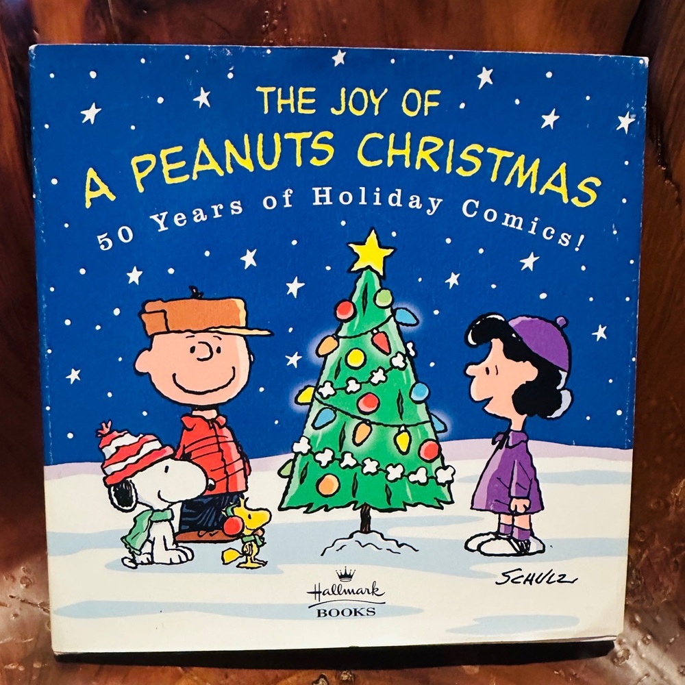 Vintage 💫 The Joy of a Peanuts Christmas Book 📖 🎄 GREAT Condition!